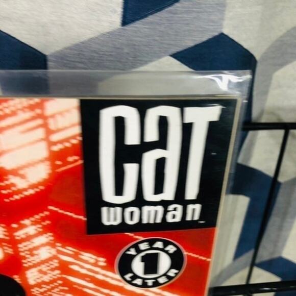 CATWOMAN #53 2nd Print (DC 2006) signed Adam Hughes Cover - Picture 6 of 6